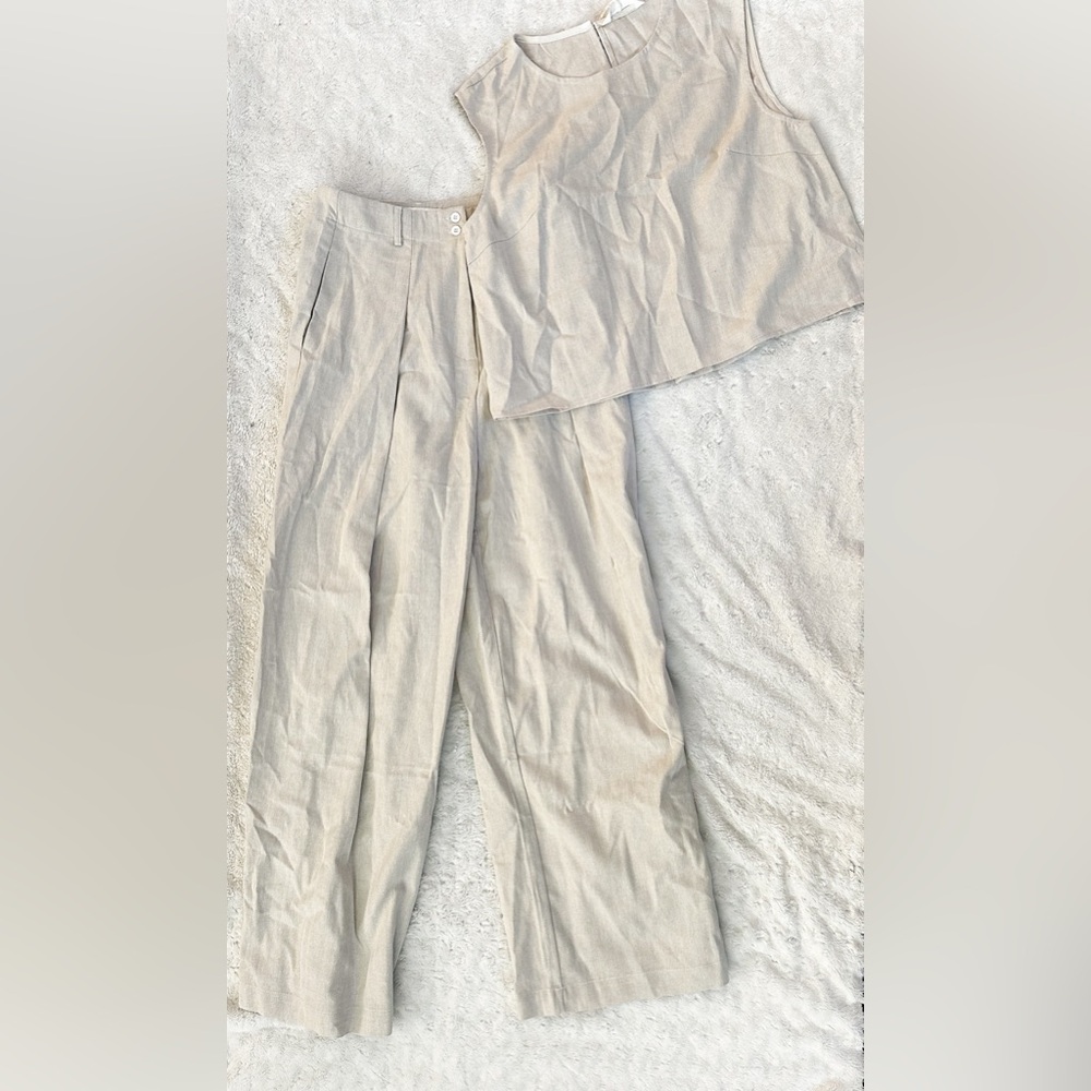 Commense Wide-Leg Pants in Light Beige - Picture 4 of 16